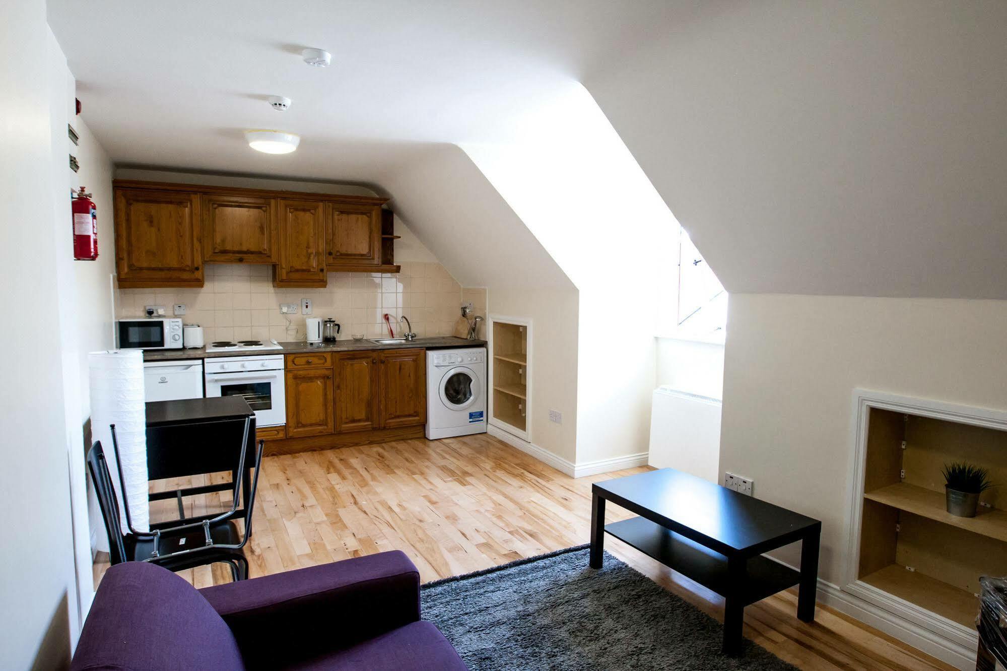 Dominick Street Apartments Голуэй Экстерьер фото
